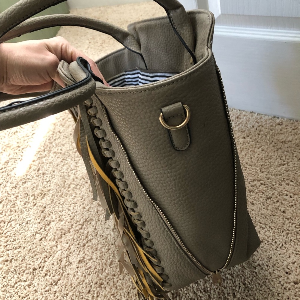 Purse - Picture 2 of 3
